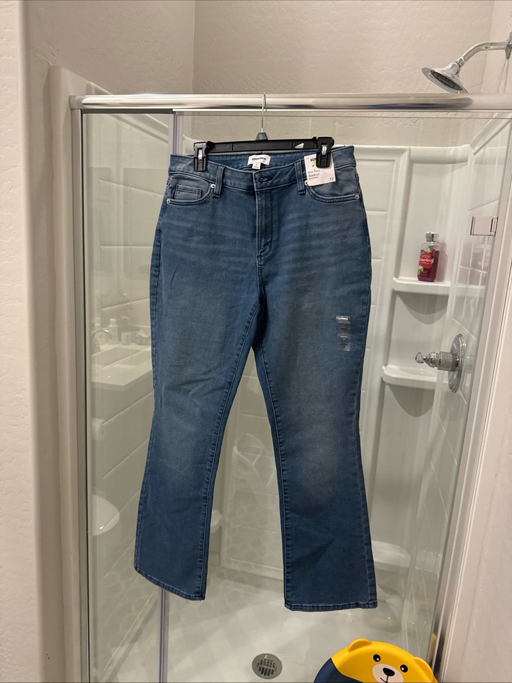 Women’s Mid-Blue Bootcut Jeans